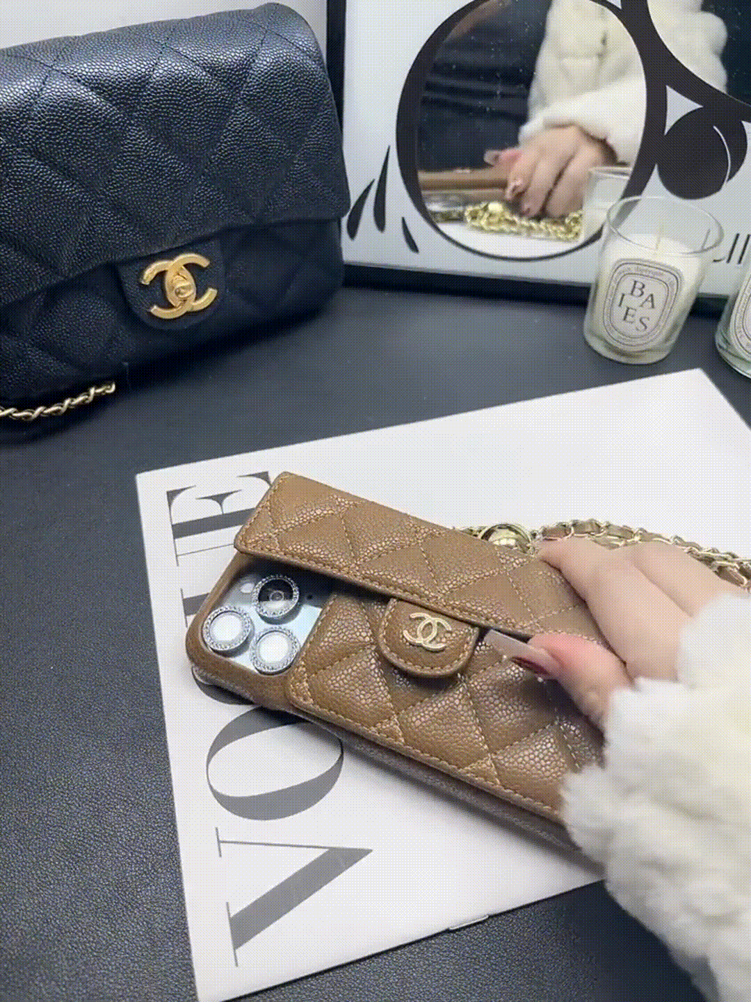 Luxurious iPhone Case(With chain)