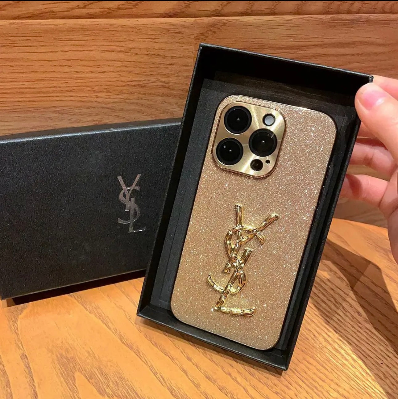 YSL XモノiPhoneケース（ボックス付き）|輝く