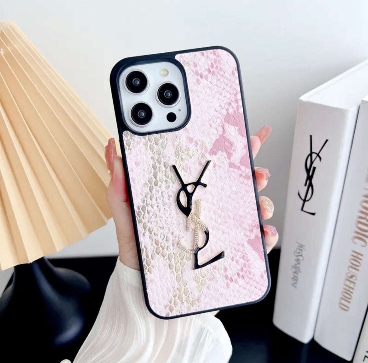 Luxueux boîtier iPhone YSL