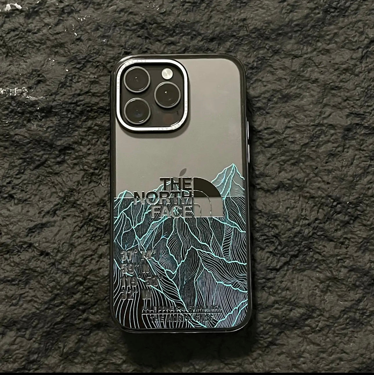 Paräis iPhone Fall | Tnf