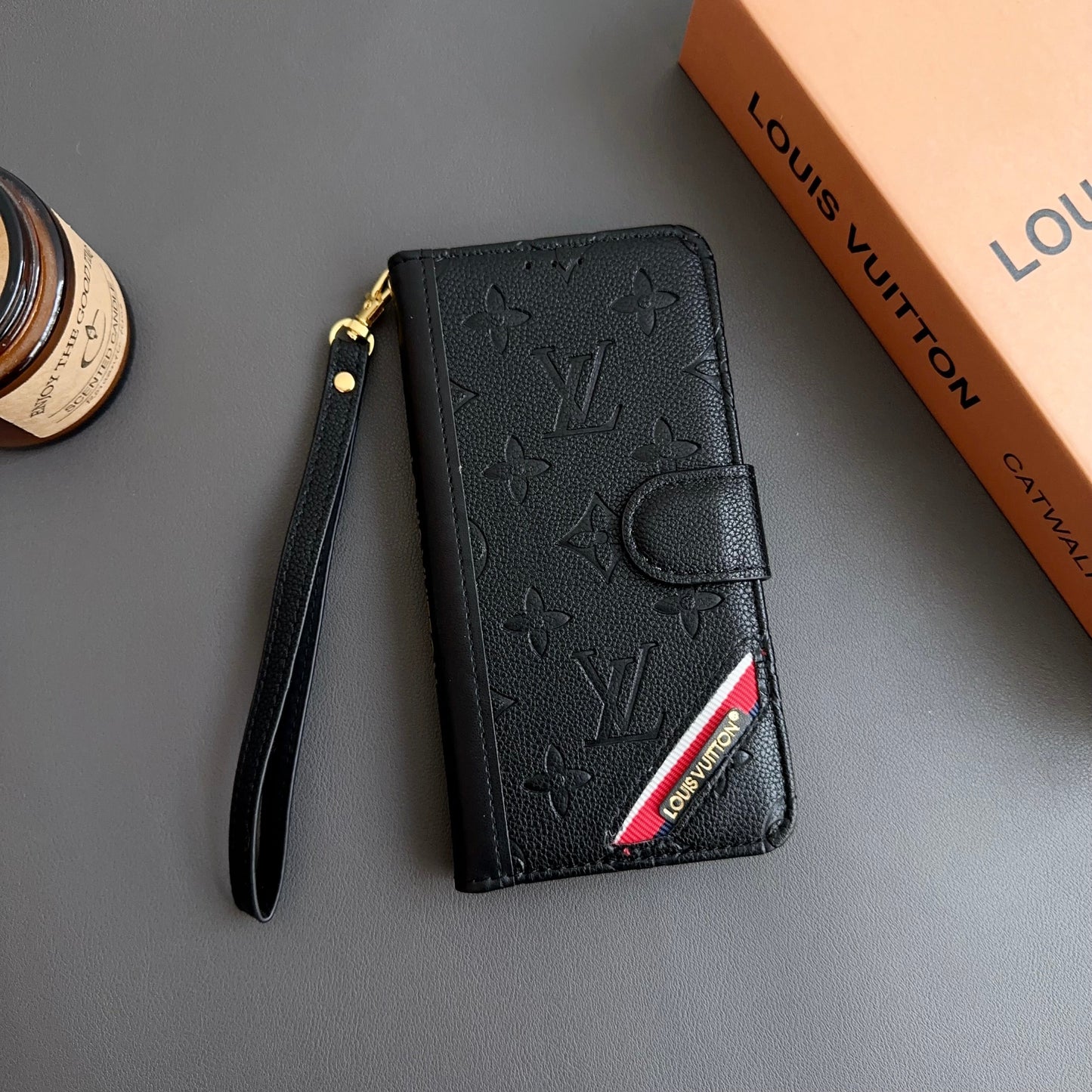 Luxurious 'LV' LOGO WALLET